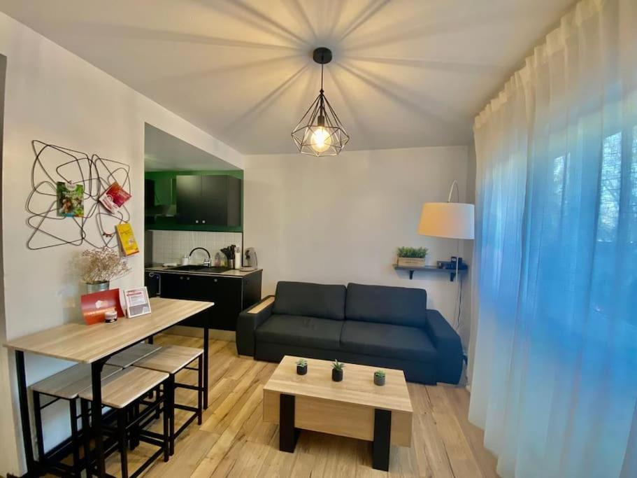Clos Pasteur Modern For 4 People Poitiers Exterior photo